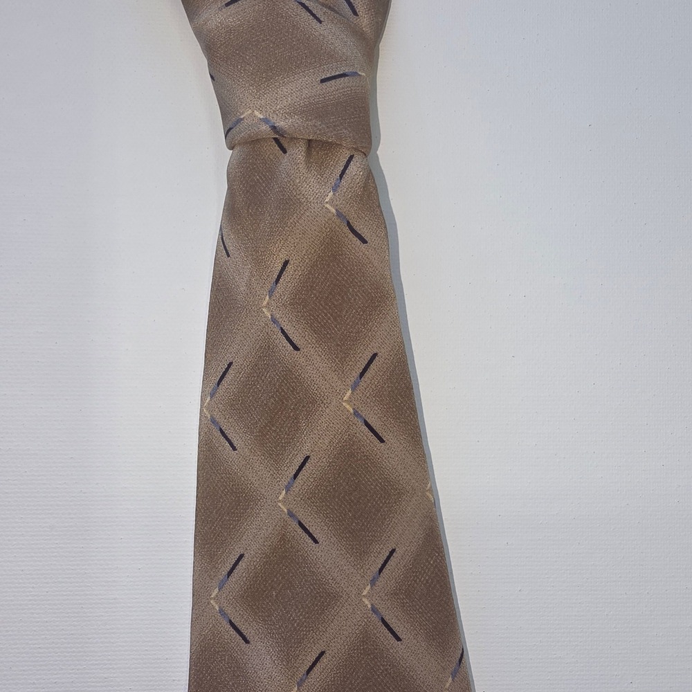 Bill Blass Mens Silk Tie Taupe Brown Geometric Diamond Pattern Classic Necktie